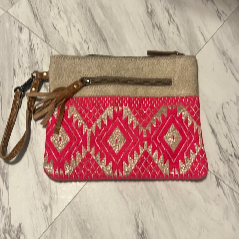 Myra bag wristlet